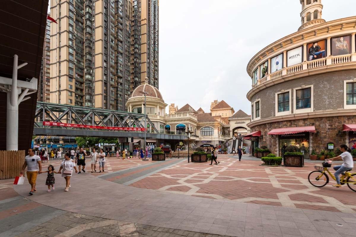 Wuhan Hongshan-Guanggu Square- Locals Apartment 00157650 Экстерьер фото